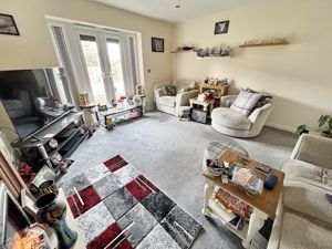 Lounge- click for photo gallery